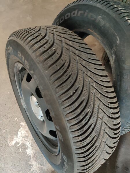 Anvelope iarna, roti complete 215 65 R16